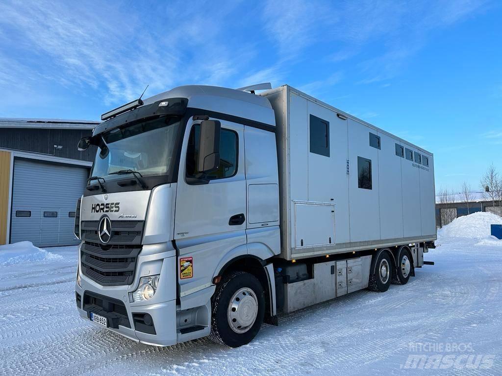 Mercedes-Benz Actros Камиони за превоз на животни