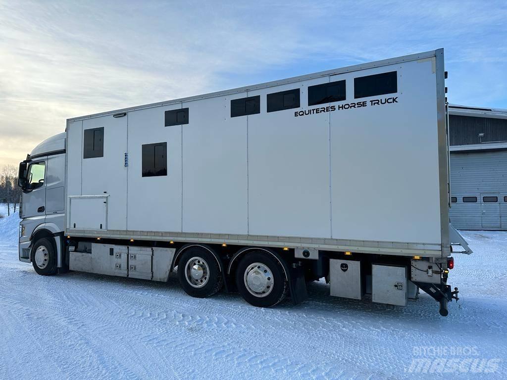 Mercedes-Benz Actros Камиони за превоз на животни