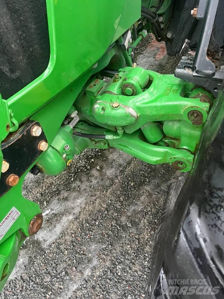 John Deere 5125R Трактори