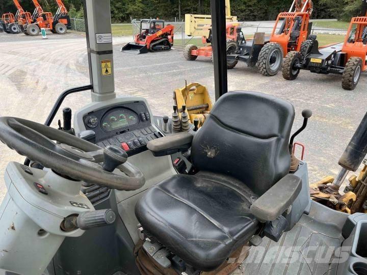 CAT 416 F 2 Товарач със заден ексватор