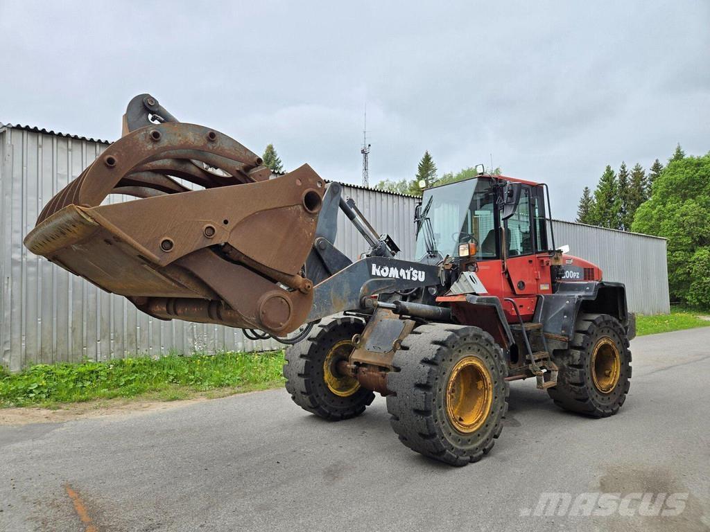 Komatsu WA200PZ-6 Колесни товарачи