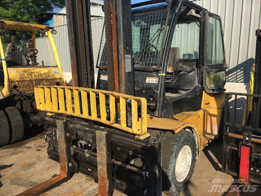 Yale GP155VX Дизелови камиони