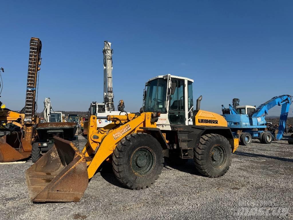 Liebherr L 522 Колесни товарачи
