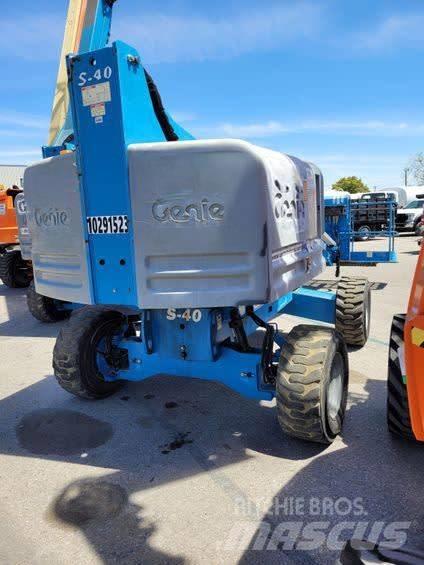Genie S 40 Телескопични повдигачи
