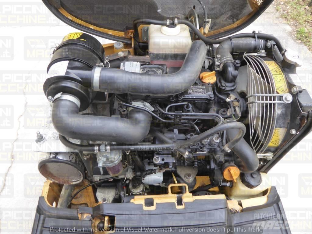 CAT 300.9D Мини екскаватори < 7 т