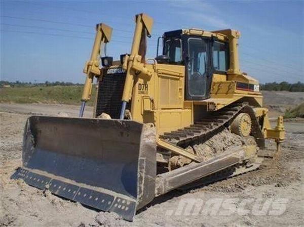 CAT D7H SERIES 2 Верижни булдозери
