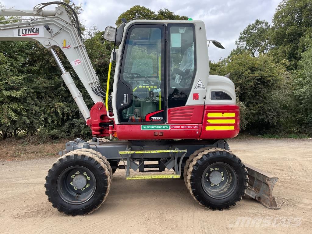 Takeuchi TB 295 W Колесни екскаватори