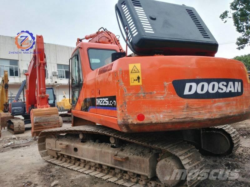 Doosan DH 225 LC-7 Верижен екскаватор