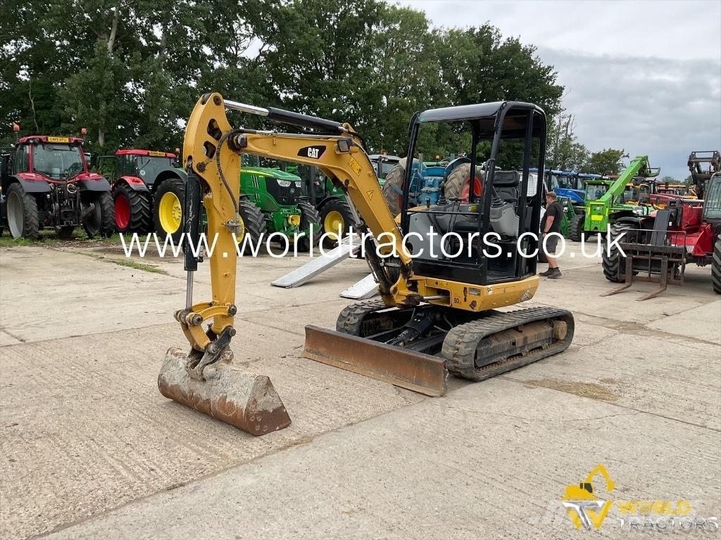 CAT 302.7 D CR Мини екскаватори < 7 т