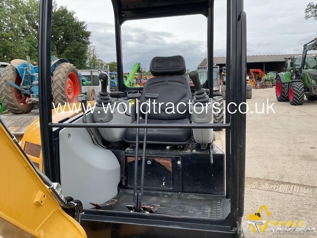 CAT 302.7 D CR Мини екскаватори < 7 т