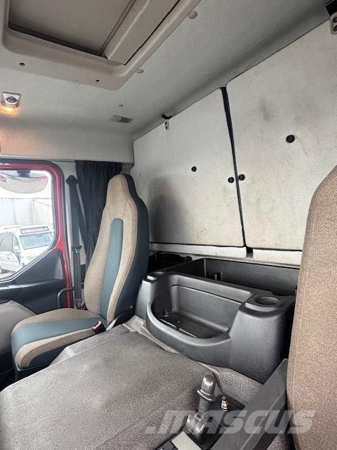 Volvo FE 320 Автовози

