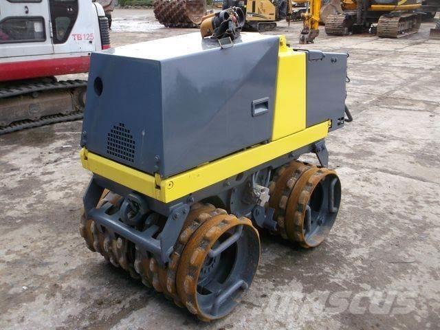 Bomag BMP 851 Уплътнители за плочи
