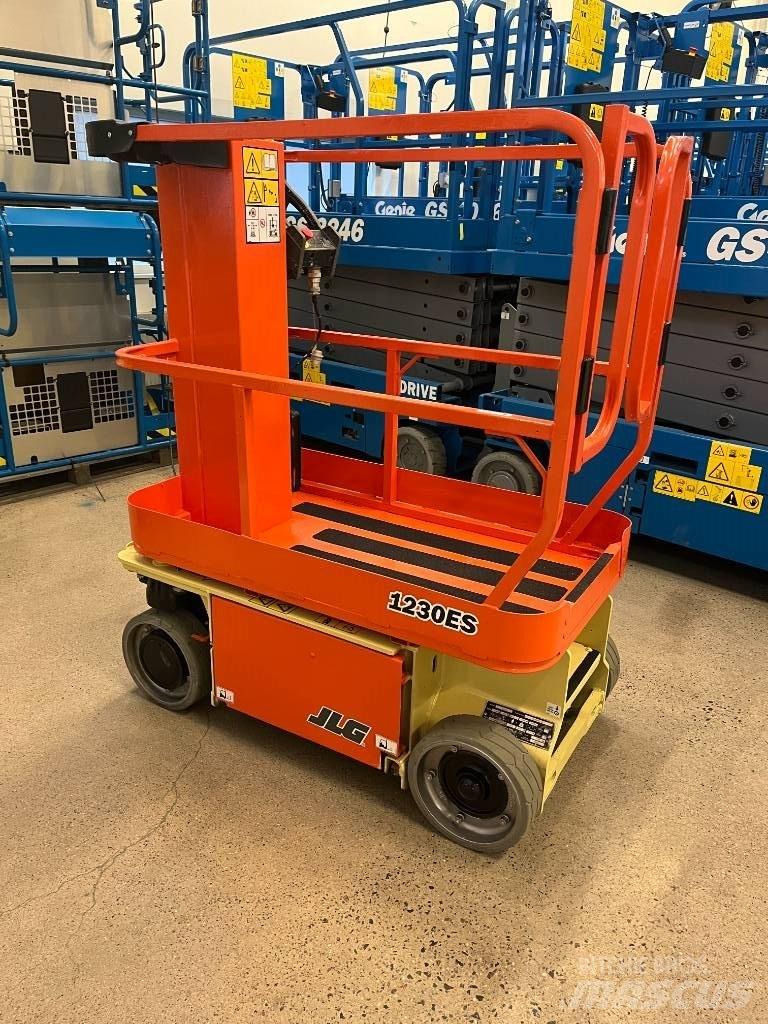 JLG 1230 ES Ножични работни платформи