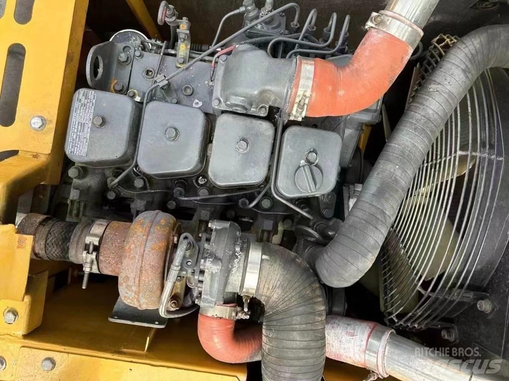 XCMG XE 150 D Средни екскаватори 7т - 12т