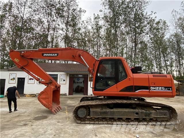 Doosan DH225 Верижен екскаватор