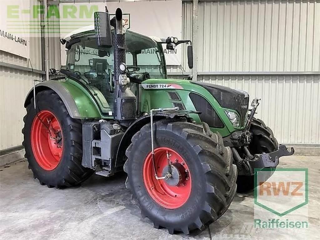 Fendt 724 vario Трактори