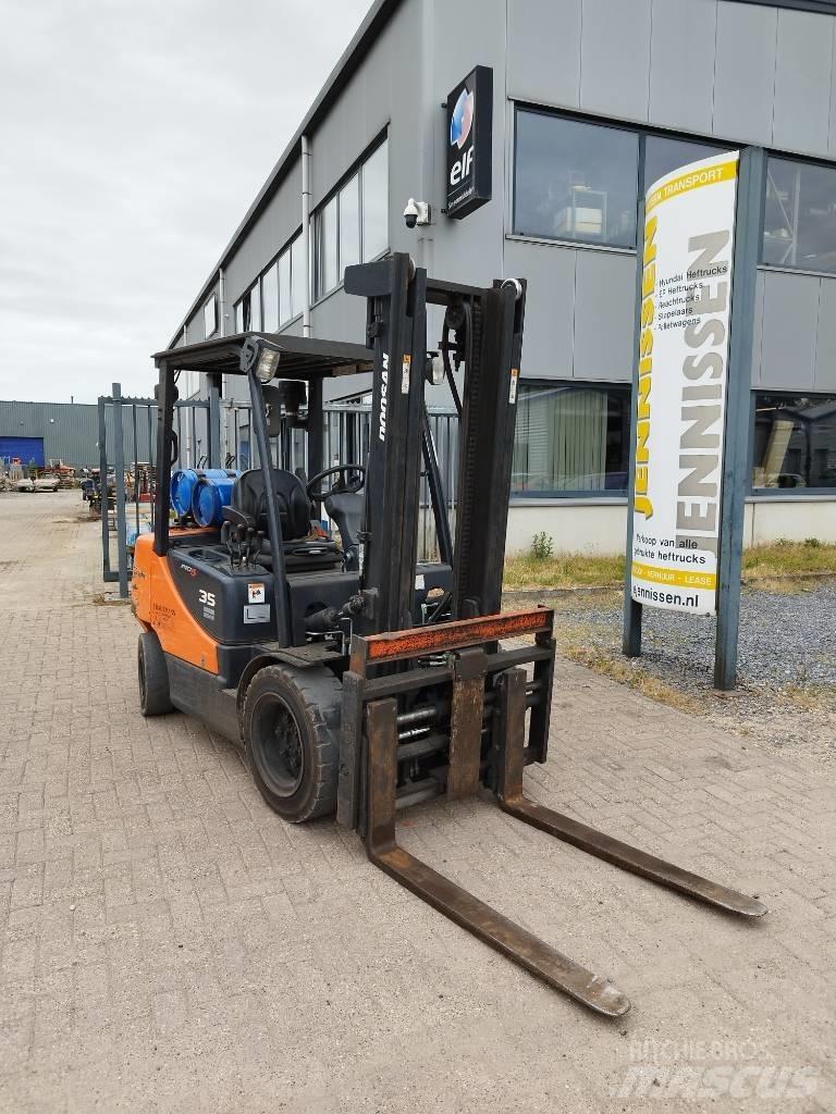 Doosan G35 C-5 Камиони с АГУ