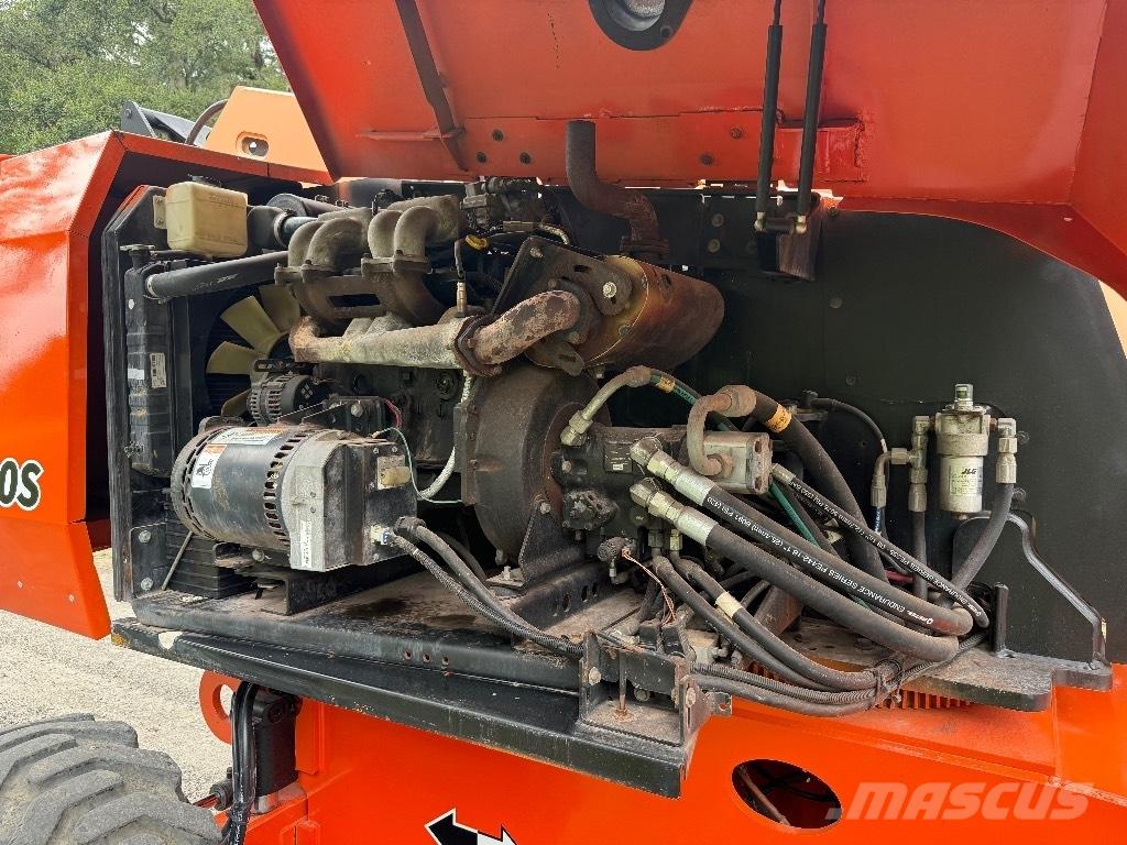 JLG 600 S Телескопични повдигачи
