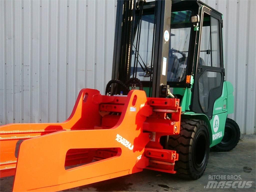 Mitsubishi FD30NTD Дизелови камиони