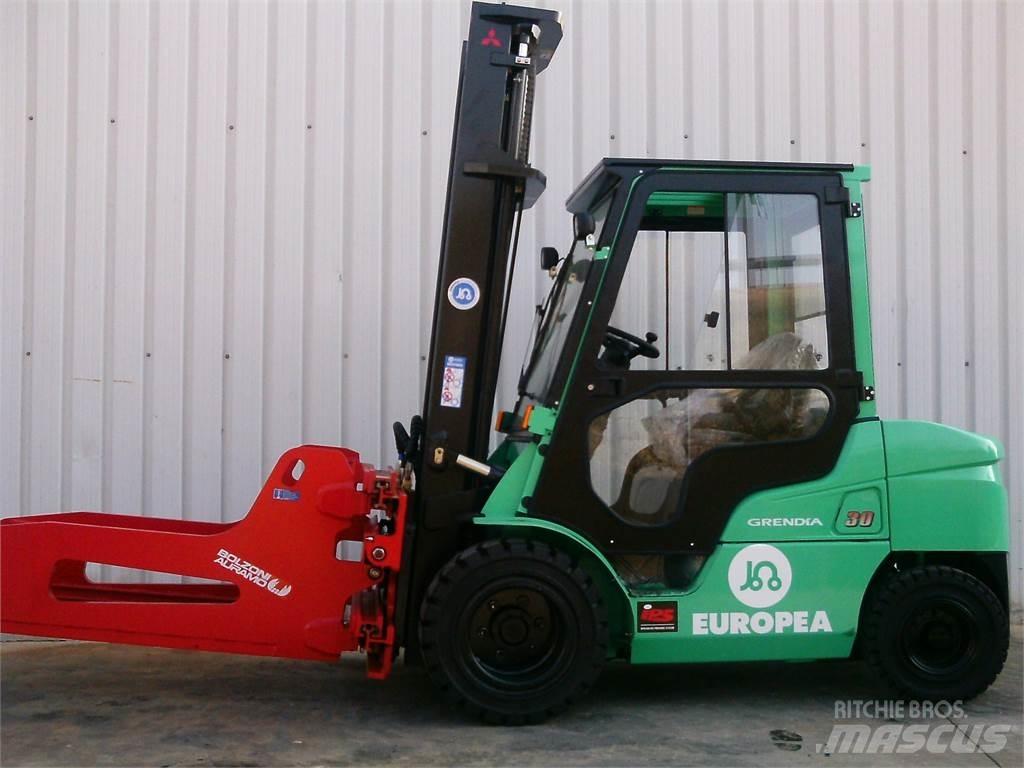 Mitsubishi FD30NTD Дизелови камиони