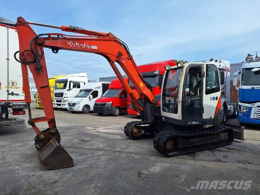 Kubota KX080 Средни екскаватори 7т - 12т