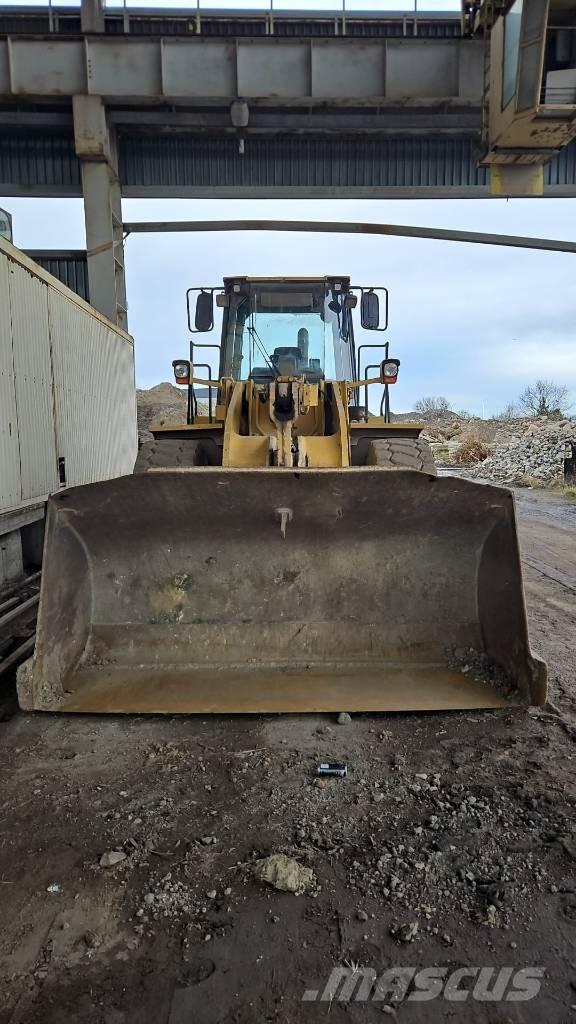 CAT 962 G Колесни товарачи