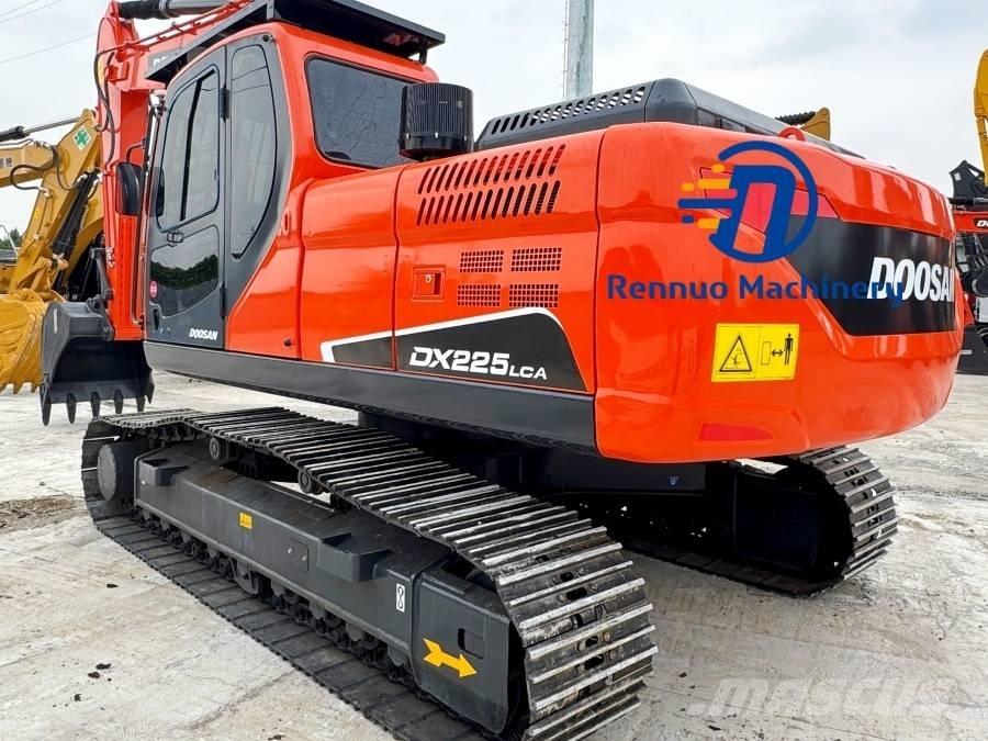 Doosan DX 225 LCA Верижен екскаватор