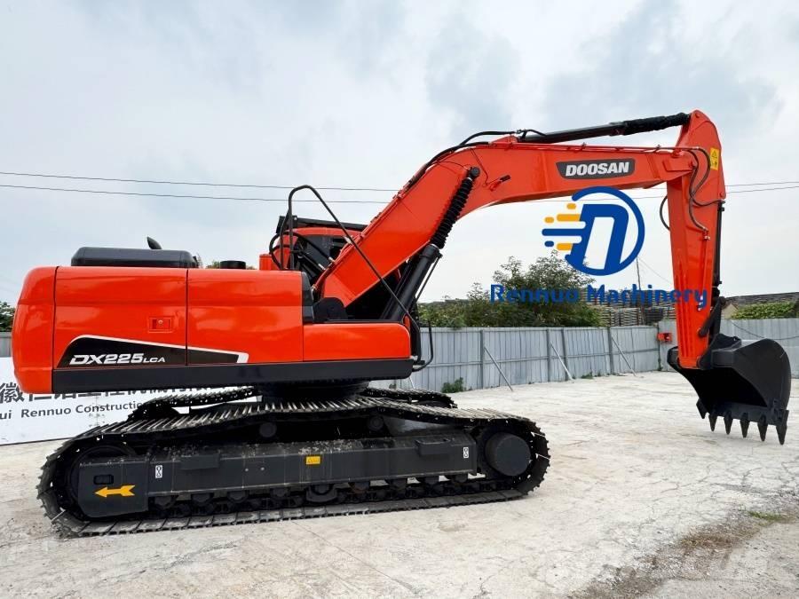 Doosan DX 225 LCA Верижен екскаватор