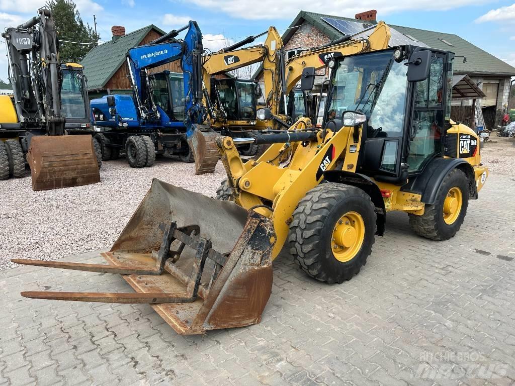 CAT 906 H 2 Колесни товарачи