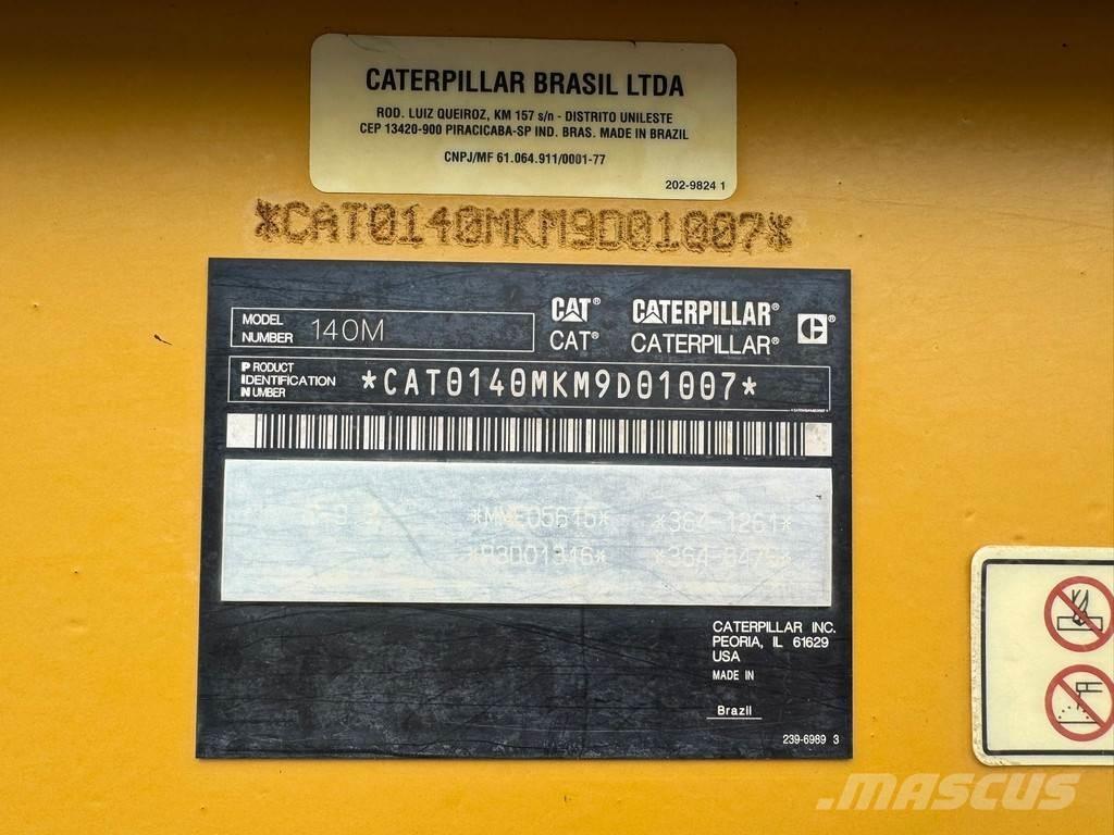 CAT 140M2 Грейдери