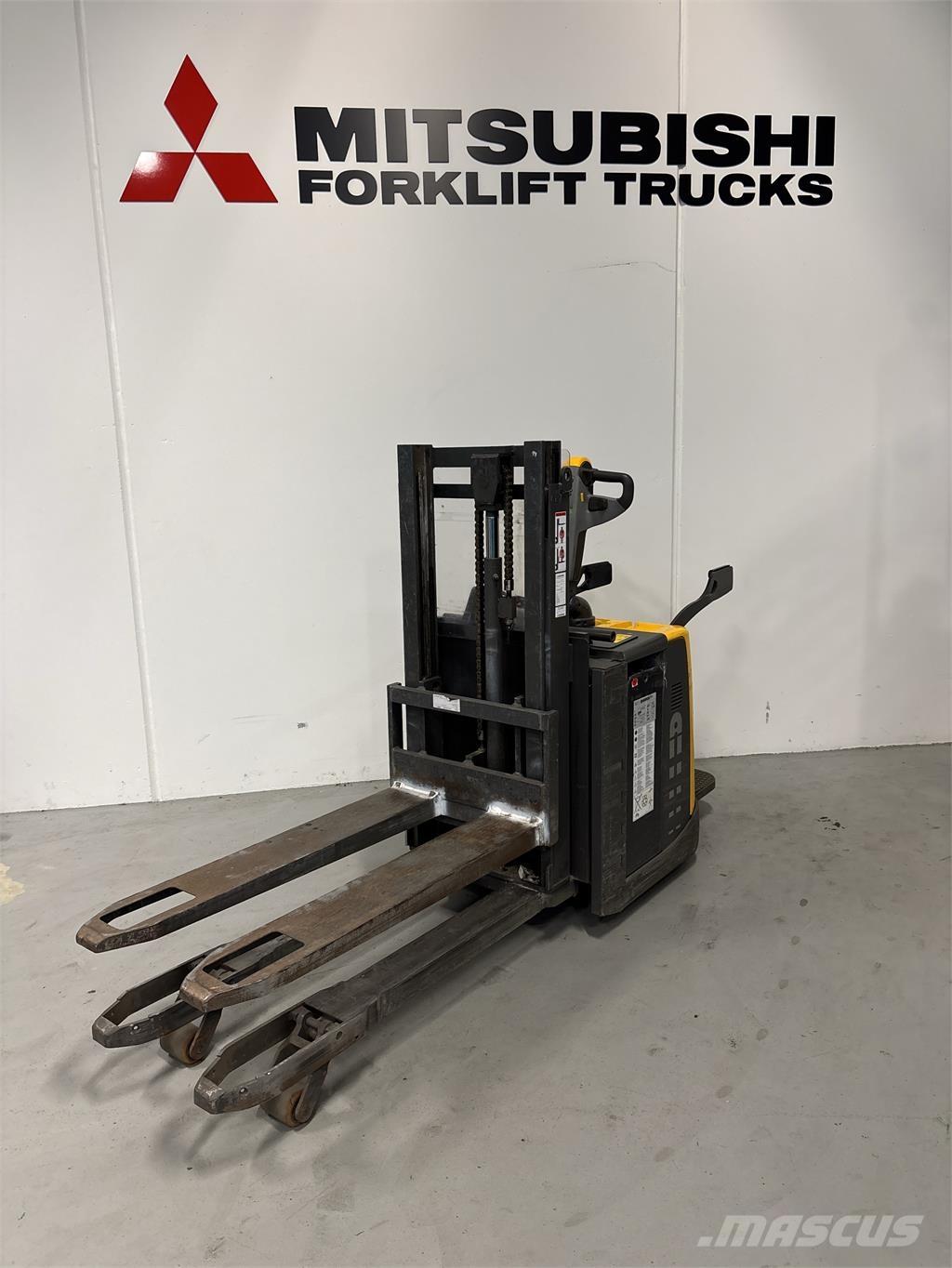 Atlet PDP200 Самоходни товарачи