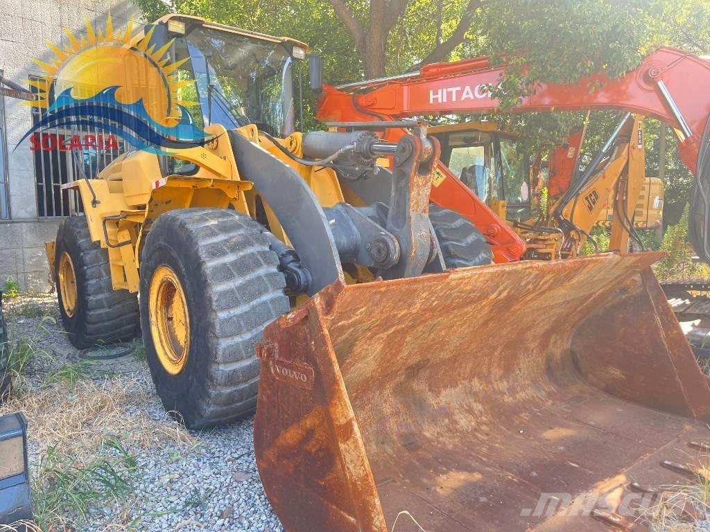 Volvo L 120 Колесни товарачи