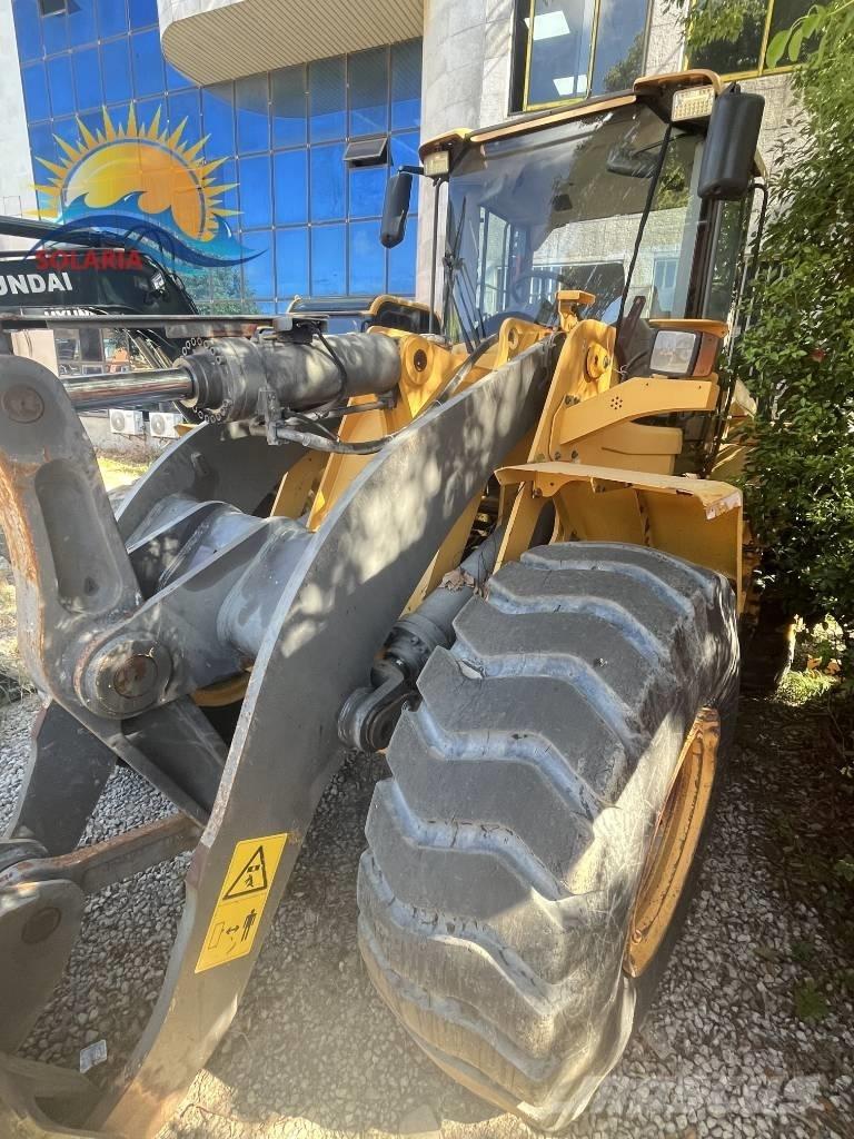 Volvo L 120 Колесни товарачи