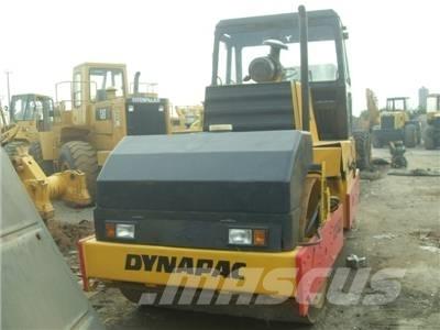 Dynapac CC 422 Двойни барабанни ролки
