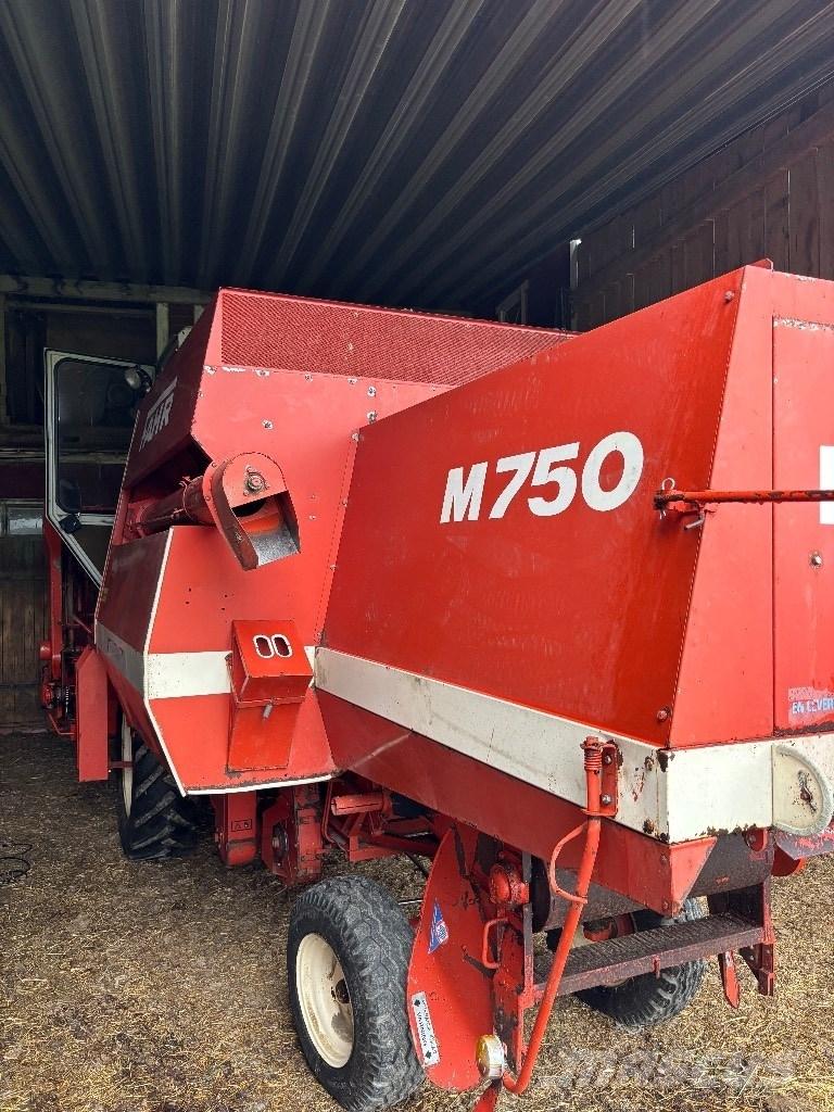 Deutz M750 Комбайни