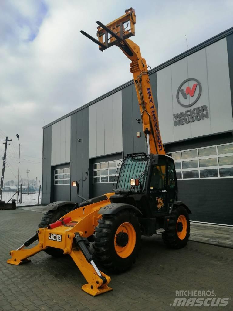 JCB 535-125 Телескопични челни товарачи
