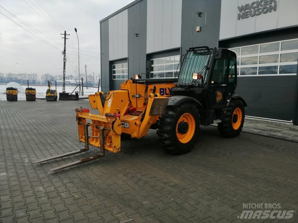 JCB 535-125 Телескопични челни товарачи
