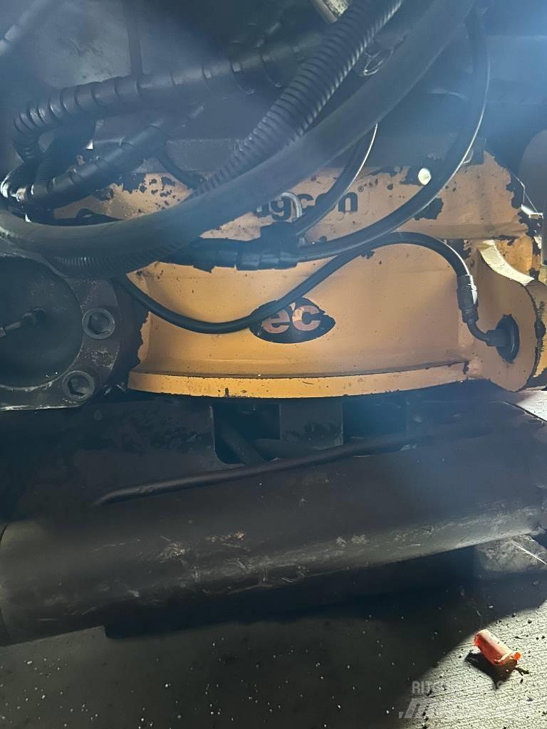 Engcon EC 214 Ротатори