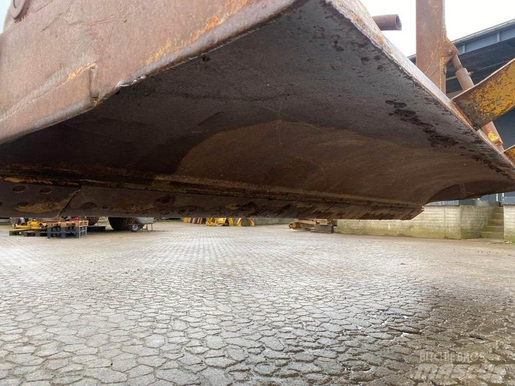 CAT D65 PX Остриета