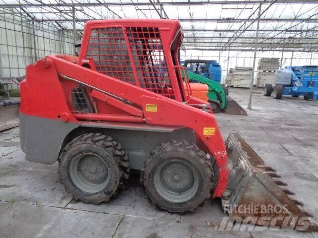 Bobcat S130 Мини товарачи
