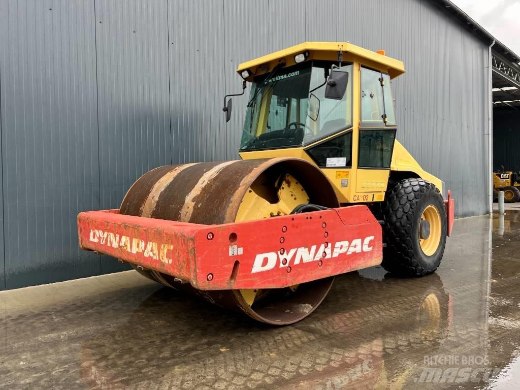 Dynapac CA302D Еднобарабанни ролки
