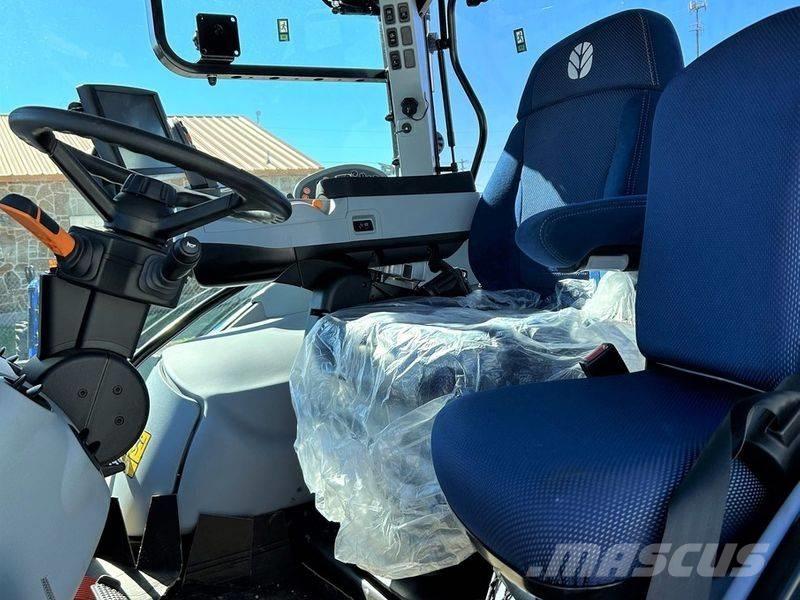 New Holland T 7.210 Трактори