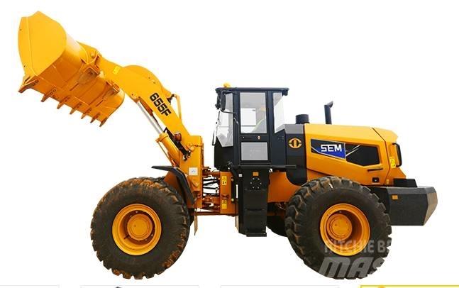 CAT 655F Колесни товарачи