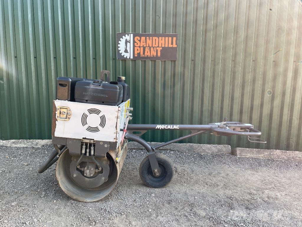 Mecalac MBR 71 Еднобарабанни ролки
