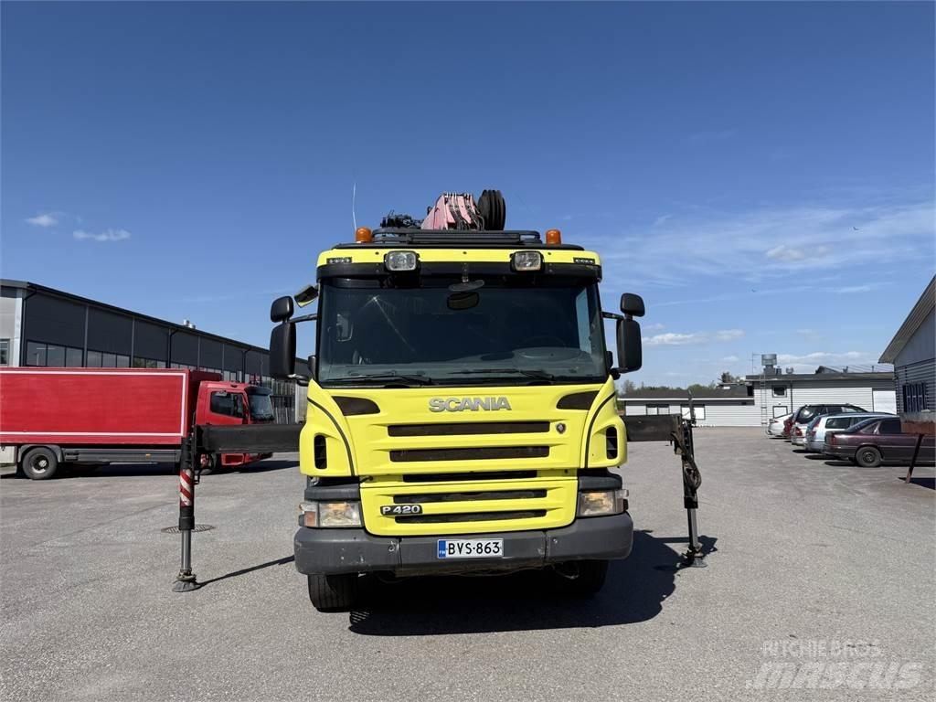 Scania P420 8X2 Автокранове
