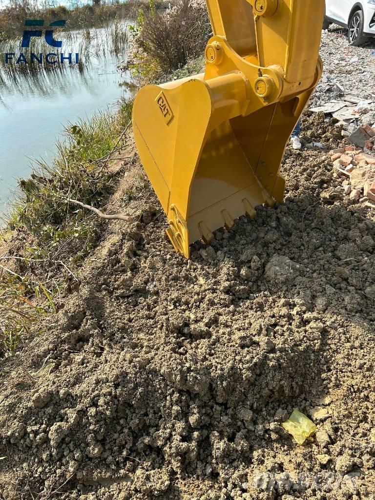 CAT 320 D Верижен екскаватор