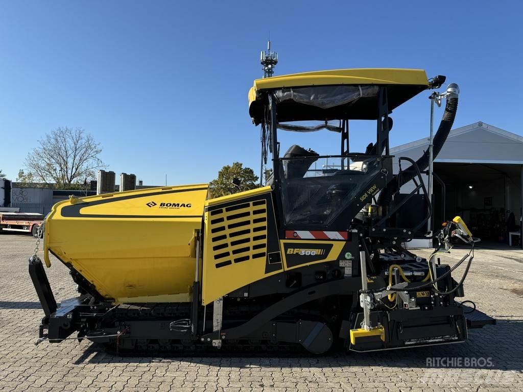 Bomag BF 300 C-2 Машини за асфалт