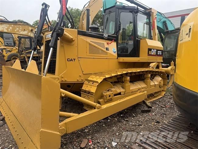 CAT D 7 G LGP Верижни булдозери
