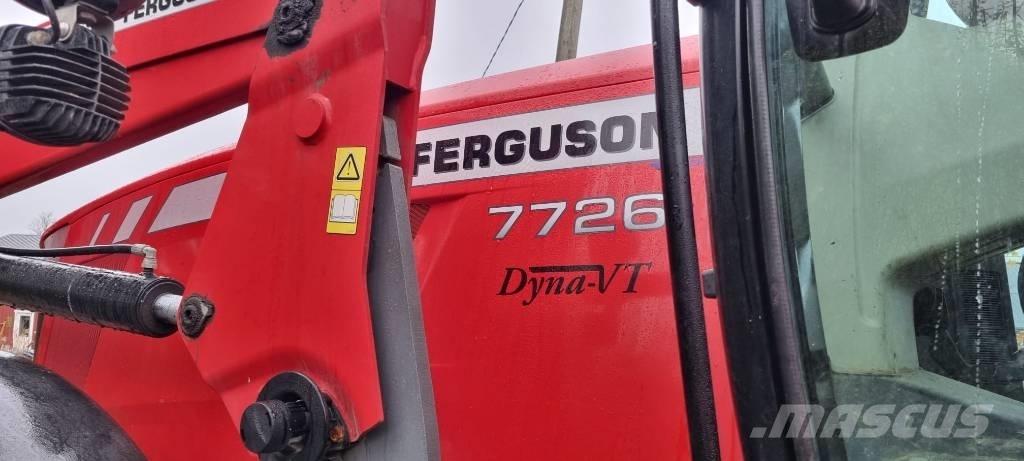 Massey Ferguson 7726 Трактори