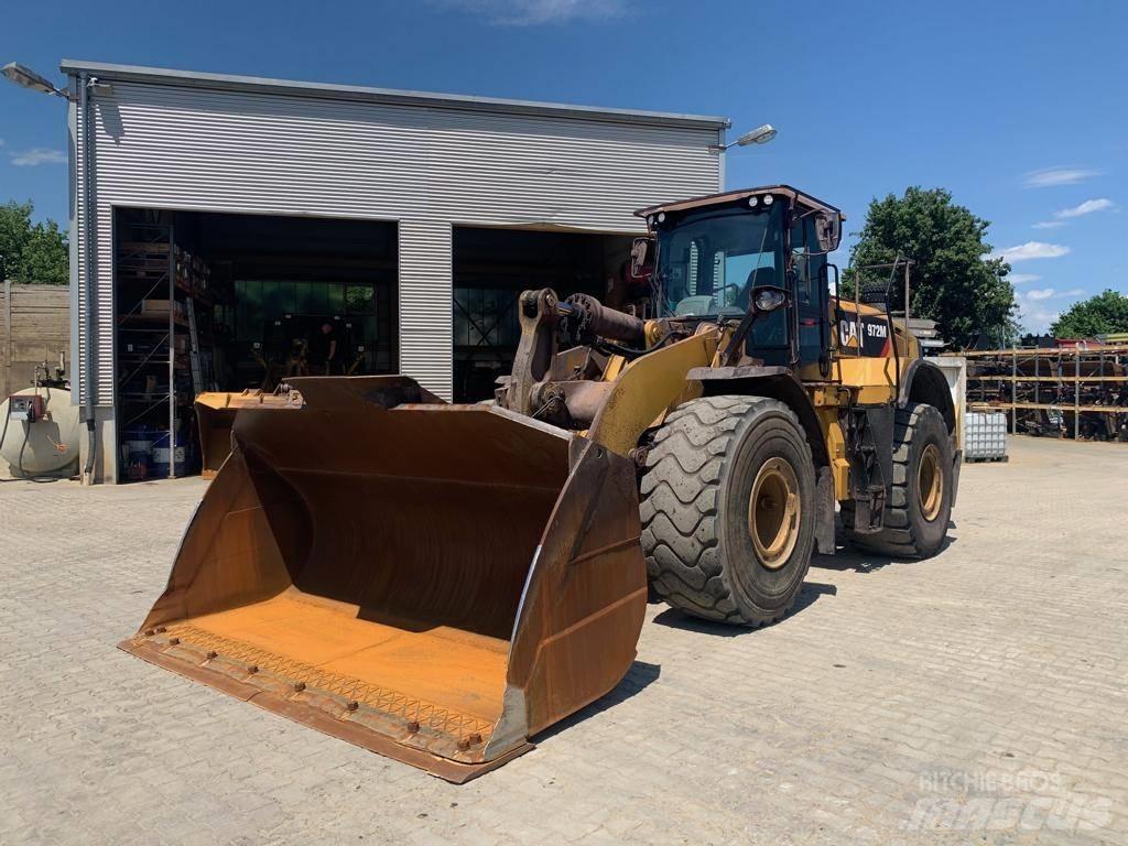 CAT 972 M Колесни товарачи